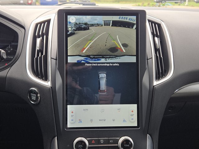 Used 2023 Ford Edge Titanium w/ Equipment Group 301A AWD/4WD image 29