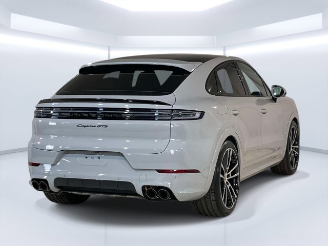 New 2026 Porsche Cayenne GTS AWD/4WD image 8