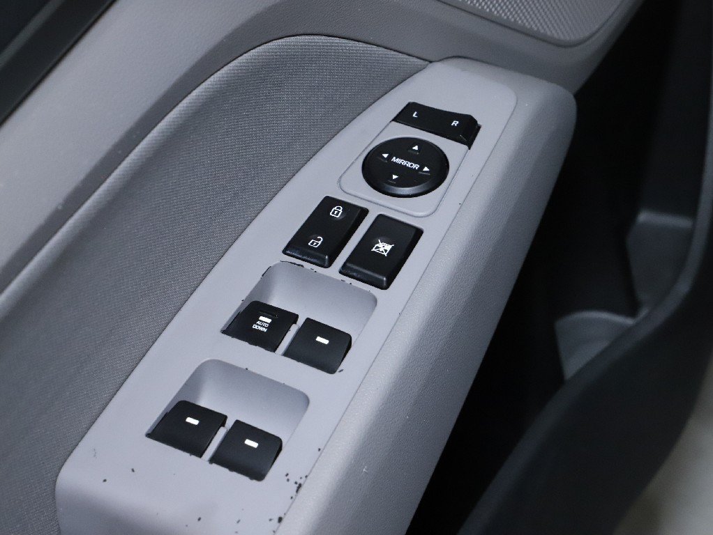 Used 2019 Hyundai Elantra SEL FWD image 16