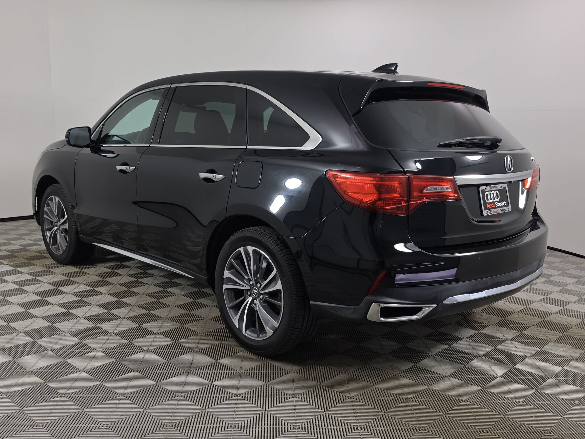 Used 2019 Acura MDX w/ Technology Package FWD image 5
