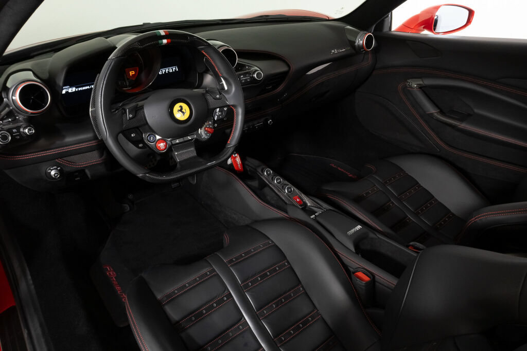 Used 2022 Ferrari F8 Tributo RWD image 37
