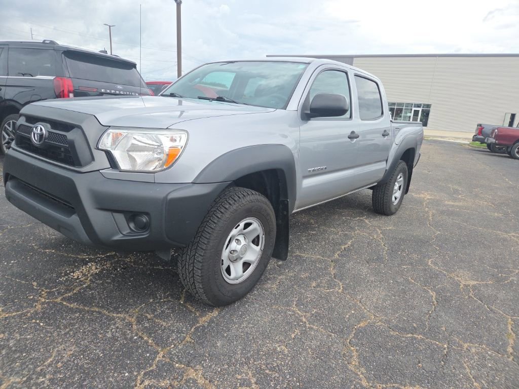 Used 2014 Toyota Tacoma PreRunner w/ Convenience Package RWD image 3
