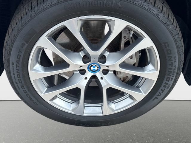 Used 2025 BMW X5 xDrive50e AWD/4WD image 10