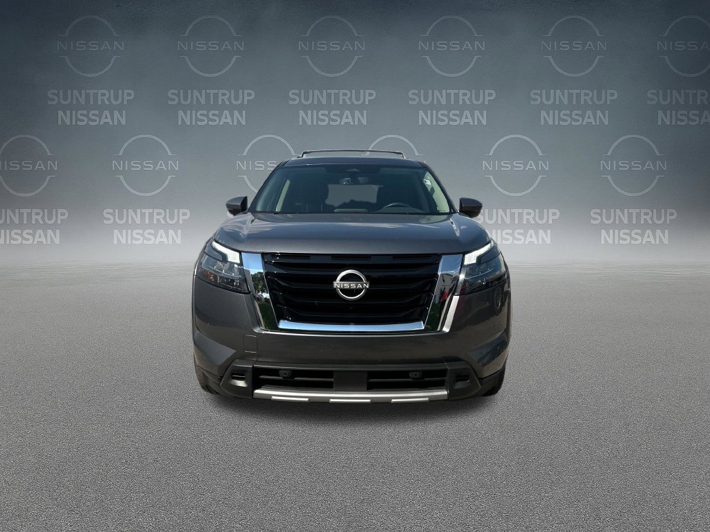 Used 2025 Nissan Pathfinder SL FWD image 40