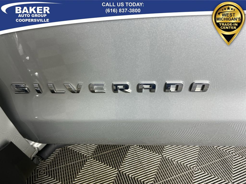 Used 2018 Chevrolet Silverado 1500 Custom w/ Custom Value Package image 30