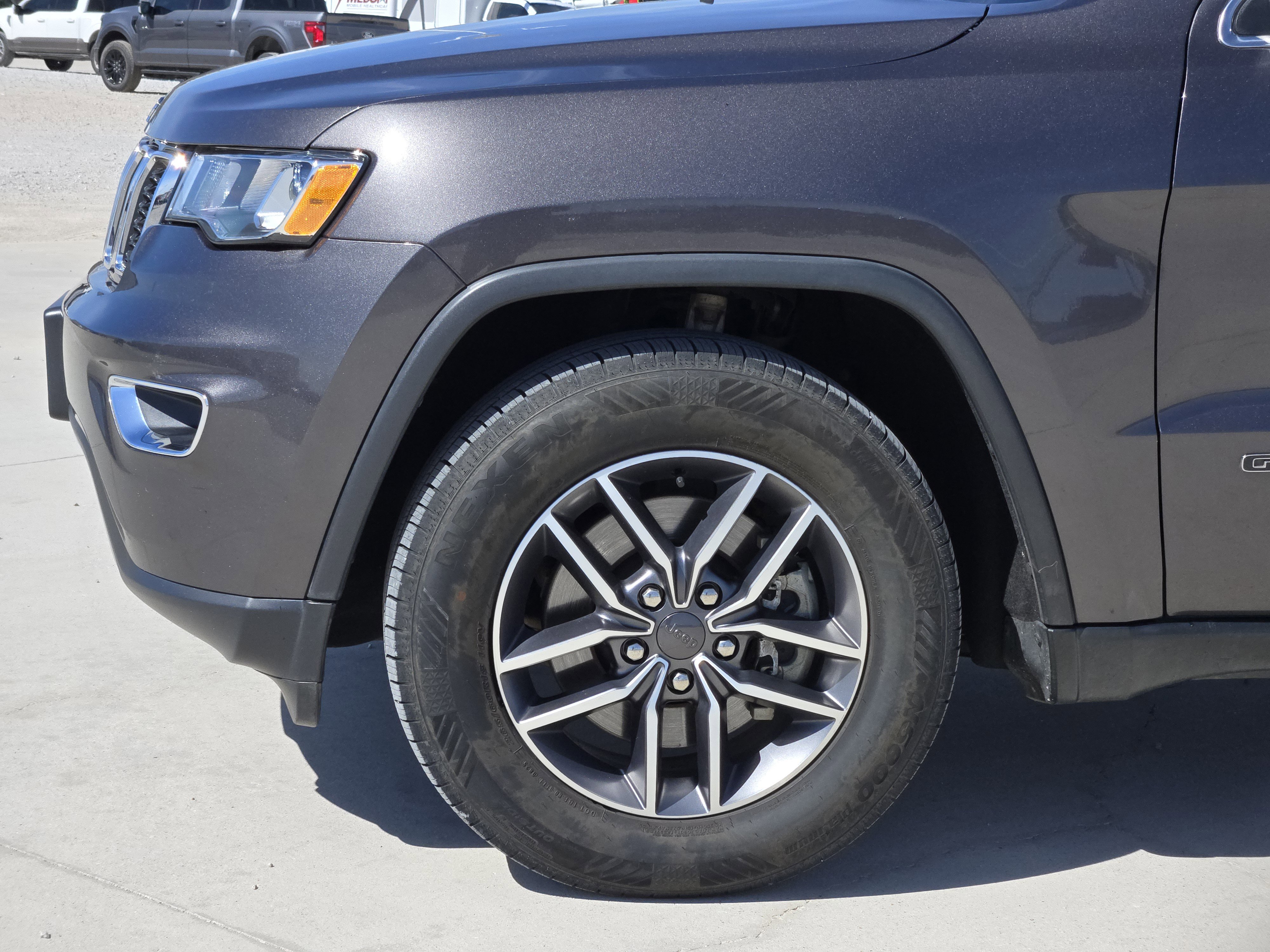 Used 2021 Jeep Grand Cherokee Limited AWD/4WD image 8