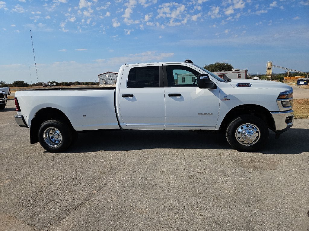 New 2027 RAM 3500 Lone Star AWD/4WD image 9