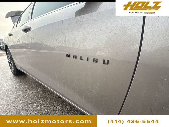 Used 2022 Chevrolet Malibu RS image 33