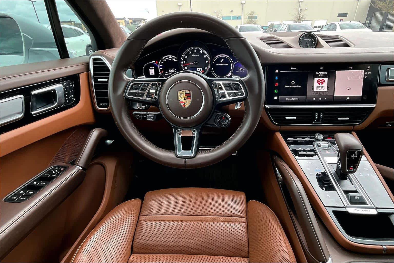 Used 2023 Porsche Cayenne Turbo image 6