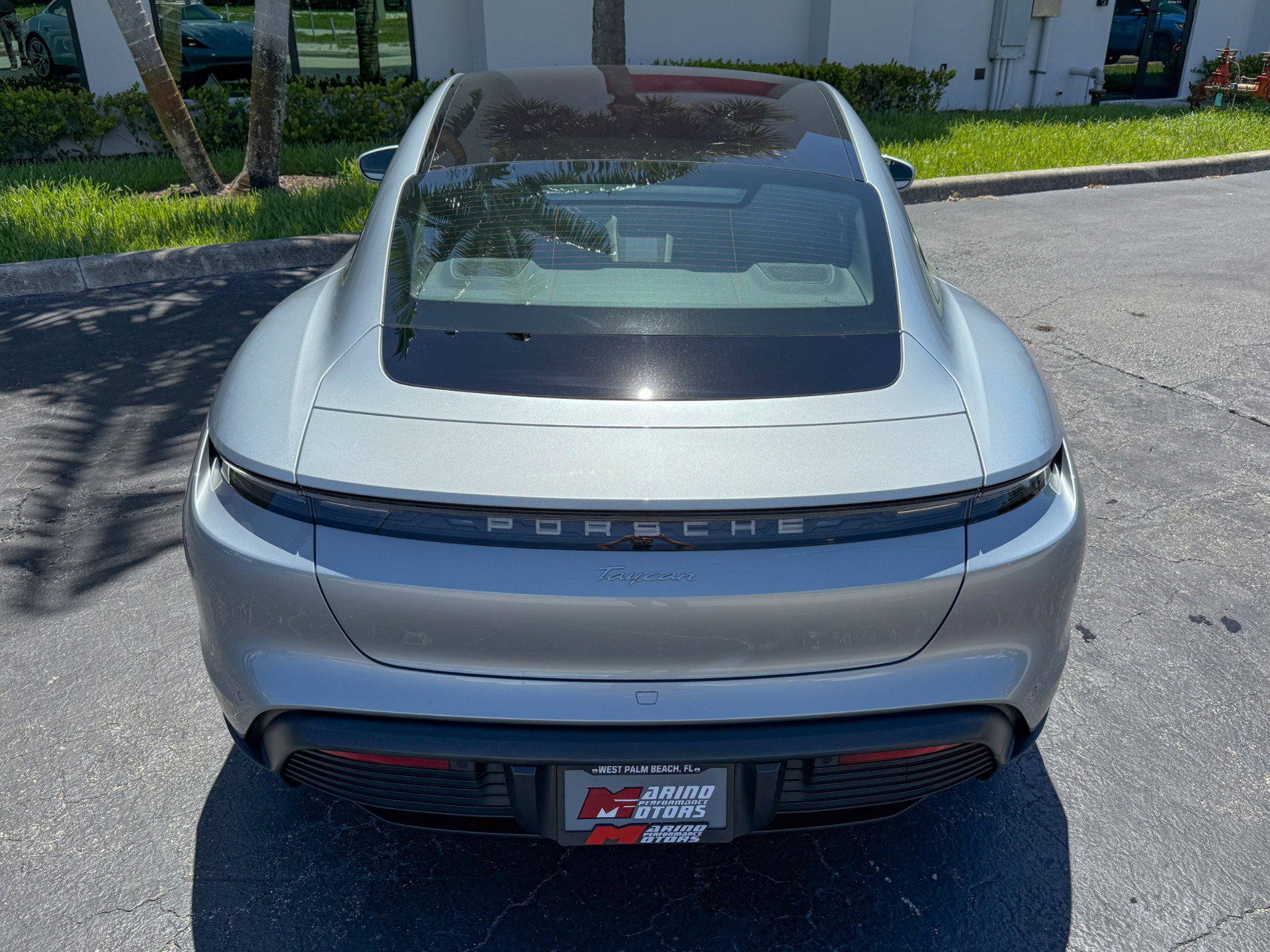 Used 2022 Porsche Taycan image 20