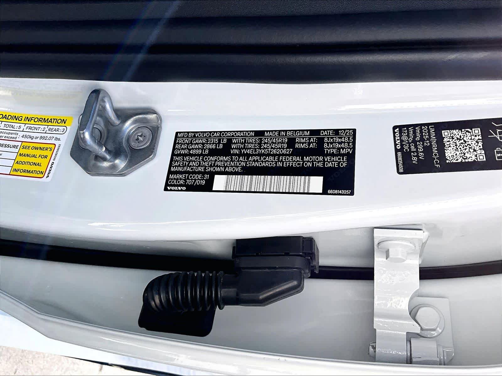 New 2026 Volvo EX30 Plus w/ Climate Package image 36