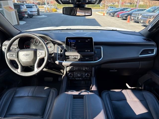 Used 2021 Chevrolet Suburban RST w/ Luxury Package image 12