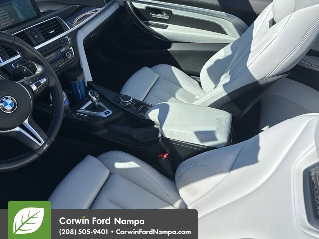 Used 2016 BMW M4 Convertible RWD image 12