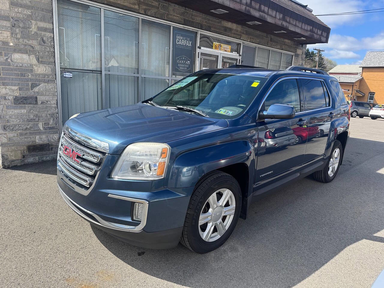 Used 2016 GMC Terrain SLE w/ Convenience Package image 1
