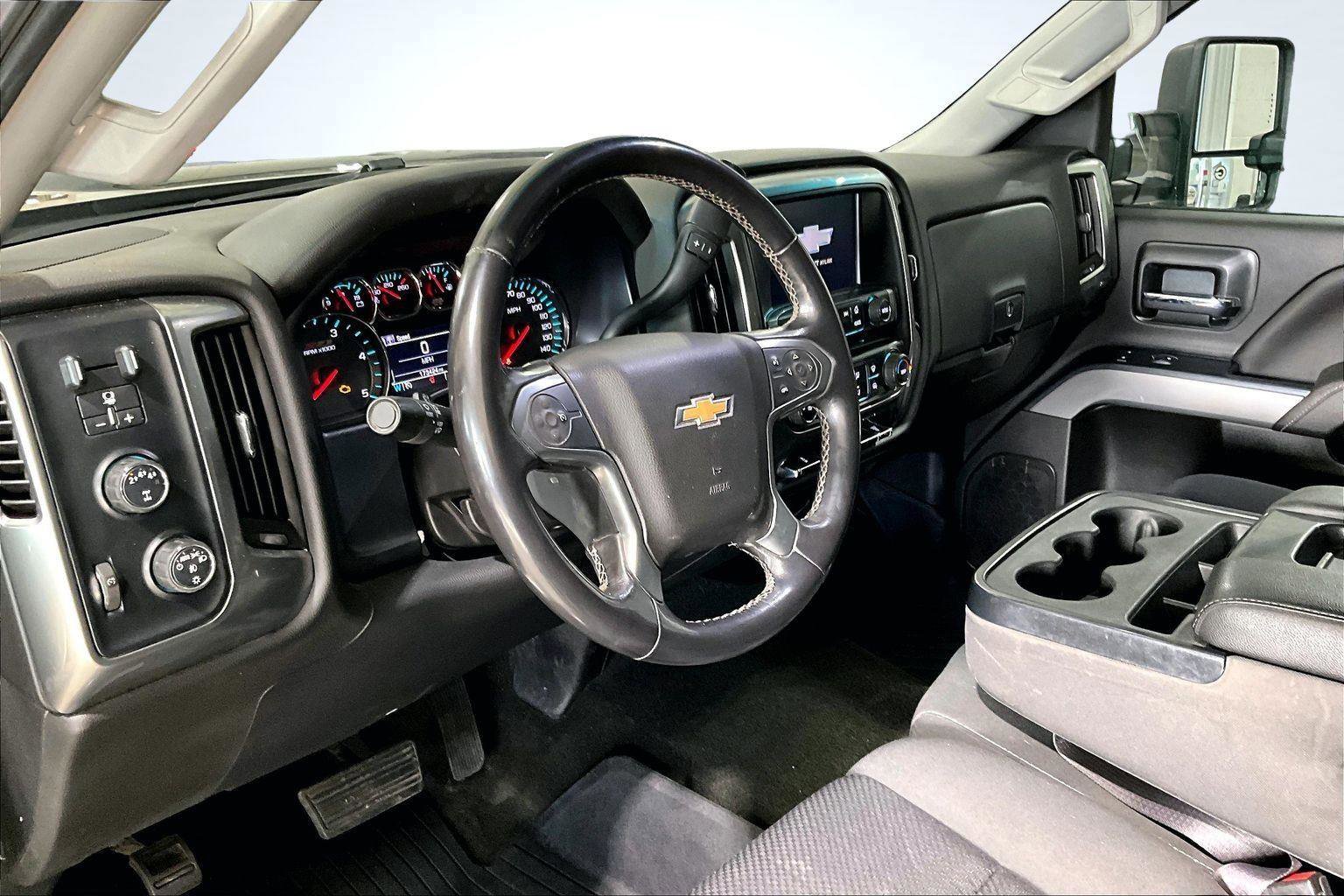 Used 2018 Chevrolet Silverado 2500 LT w/ Z71 Package, Off-Road image 16