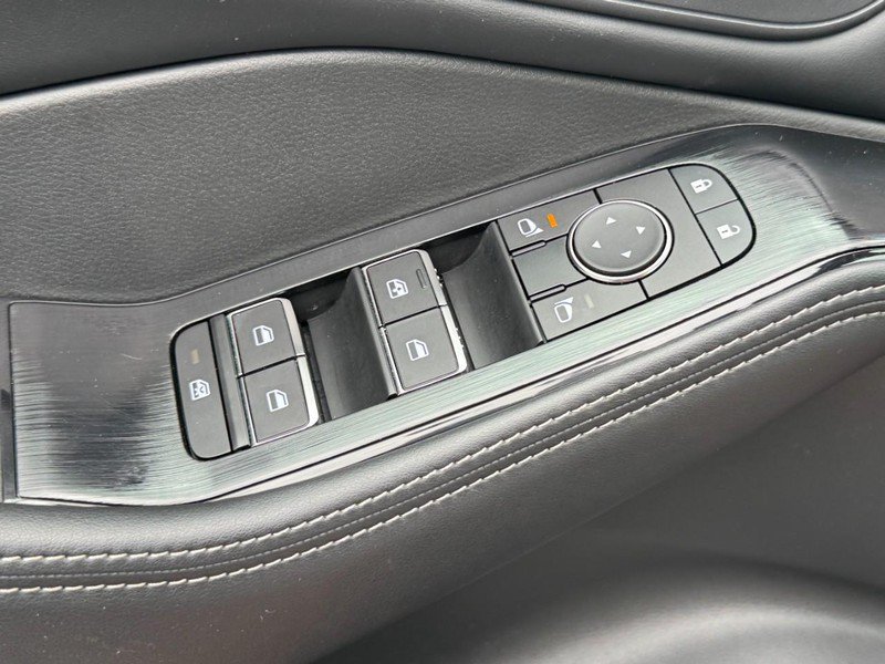 Used 2024 Nissan Rogue SL w/ SL Premium Package FWD image 24