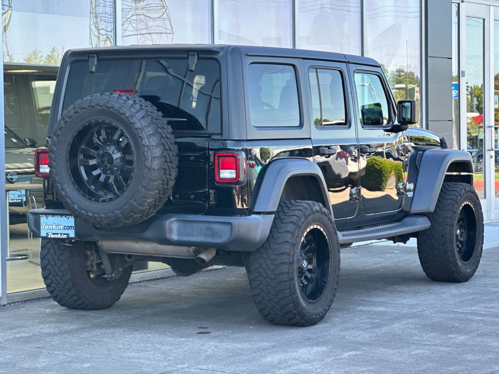 Used 2019 Jeep Wrangler Unlimited Sport AWD/4WD image 4