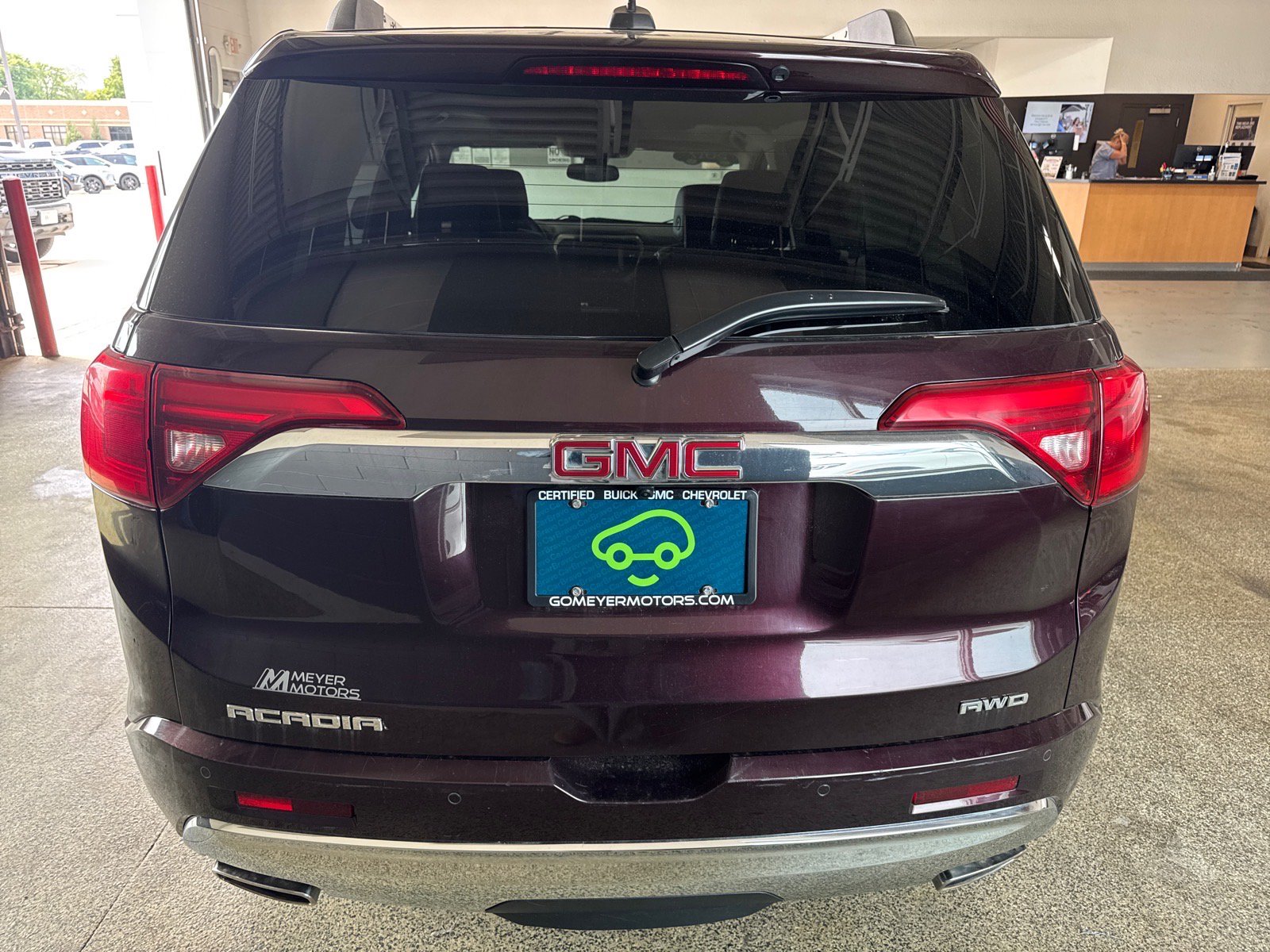 Certified 2017 GMC Acadia Denali w/ Technology Package AWD/4WD image 6