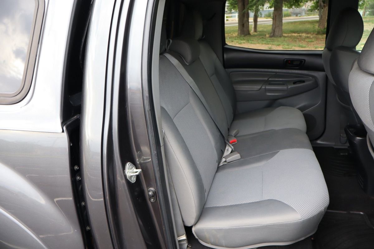 Used 2014 Toyota Tacoma V6 image 22