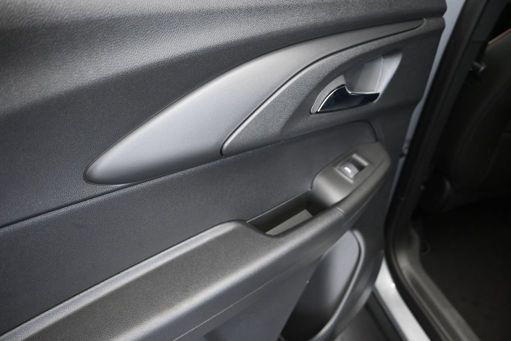 New 2026 Chevrolet TrailBlazer RS w/ Convenience Package FWD image 15