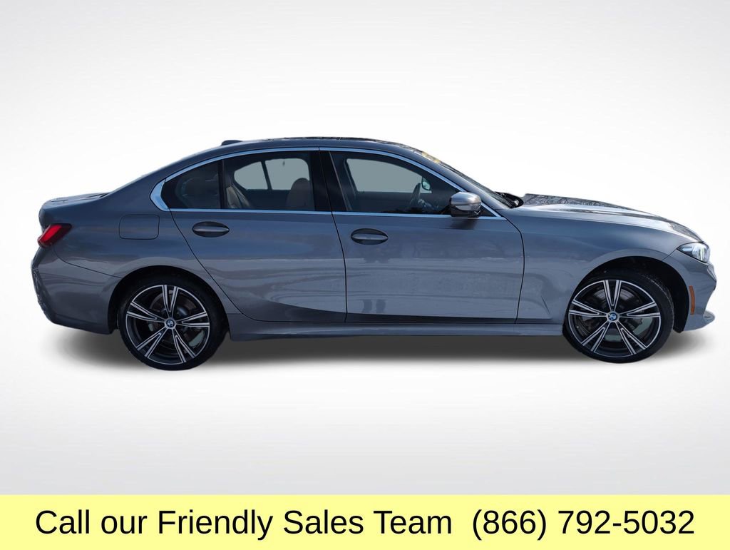 Used 2024 BMW 330i xDrive Sedan w/ Premium Package image 7