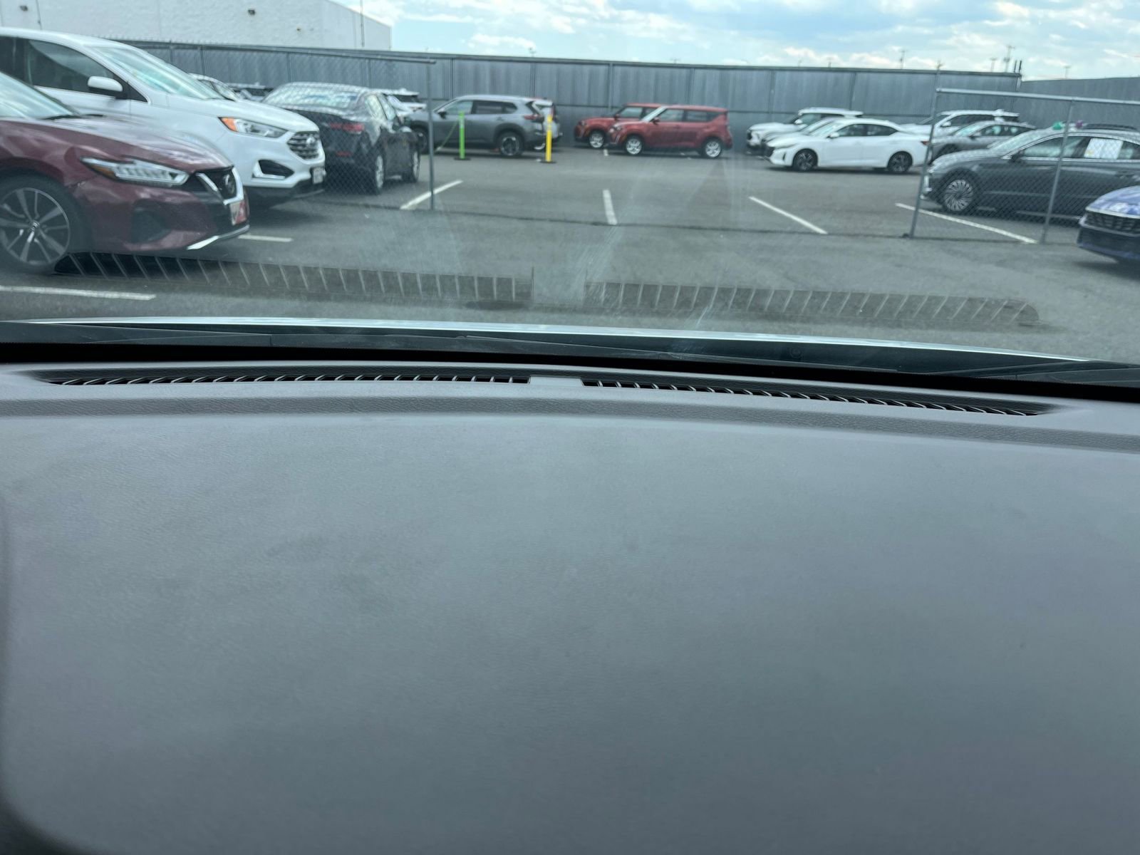 Used 2025 Nissan Versa SV FWD image 17