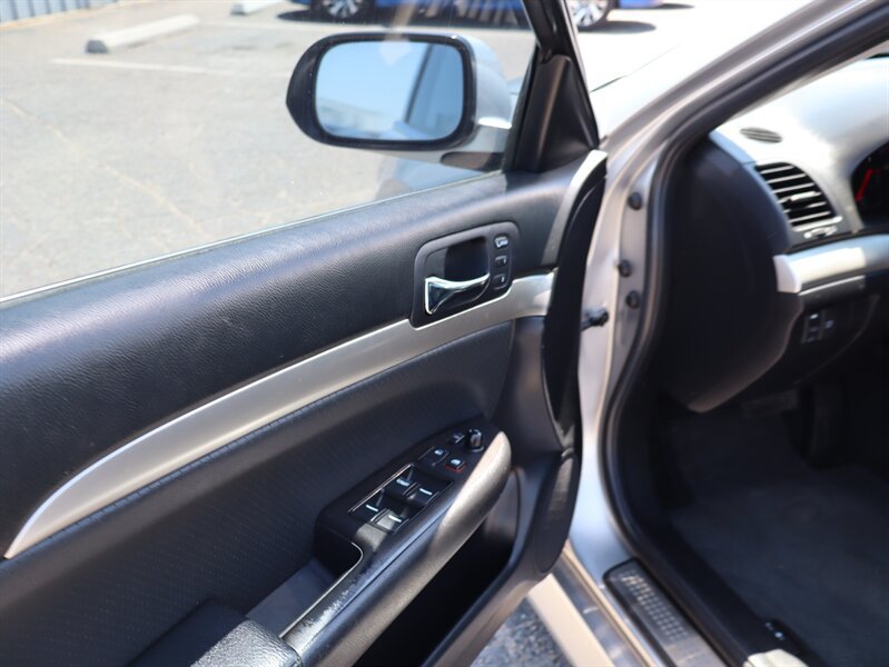 Used 2008 Acura TSX w/ Navigation FWD image 18