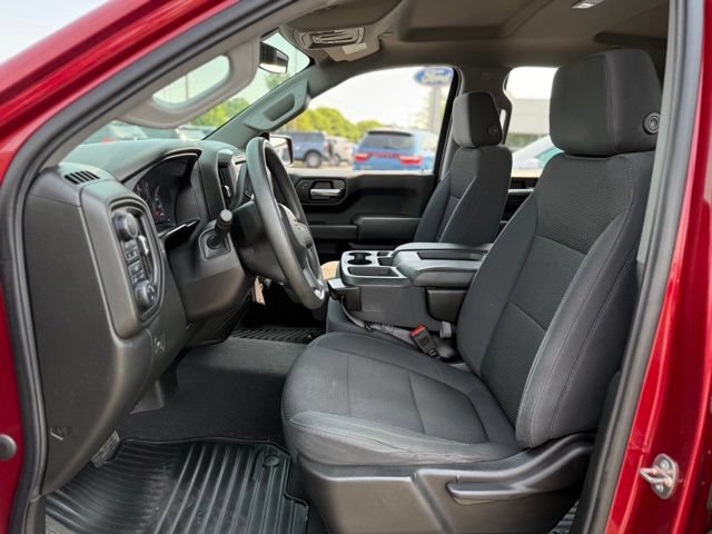Used 2020 Chevrolet Silverado 1500 Custom w/ Custom Value Package AWD/4WD image 11