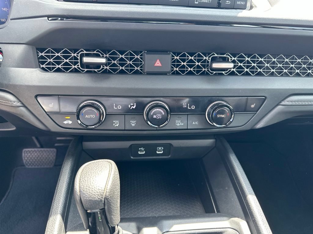 Certified 2023 Honda Accord EX image 28
