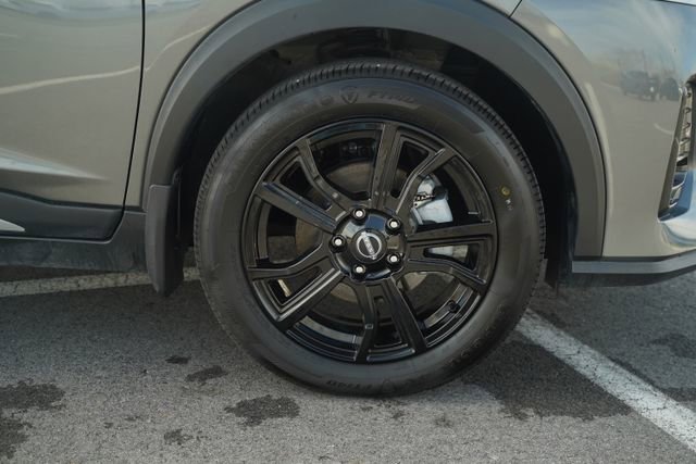 Used 2024 Nissan Kicks SR image 42