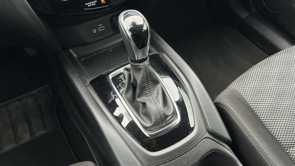 Used 2021 Nissan Rogue Sport SV image 23