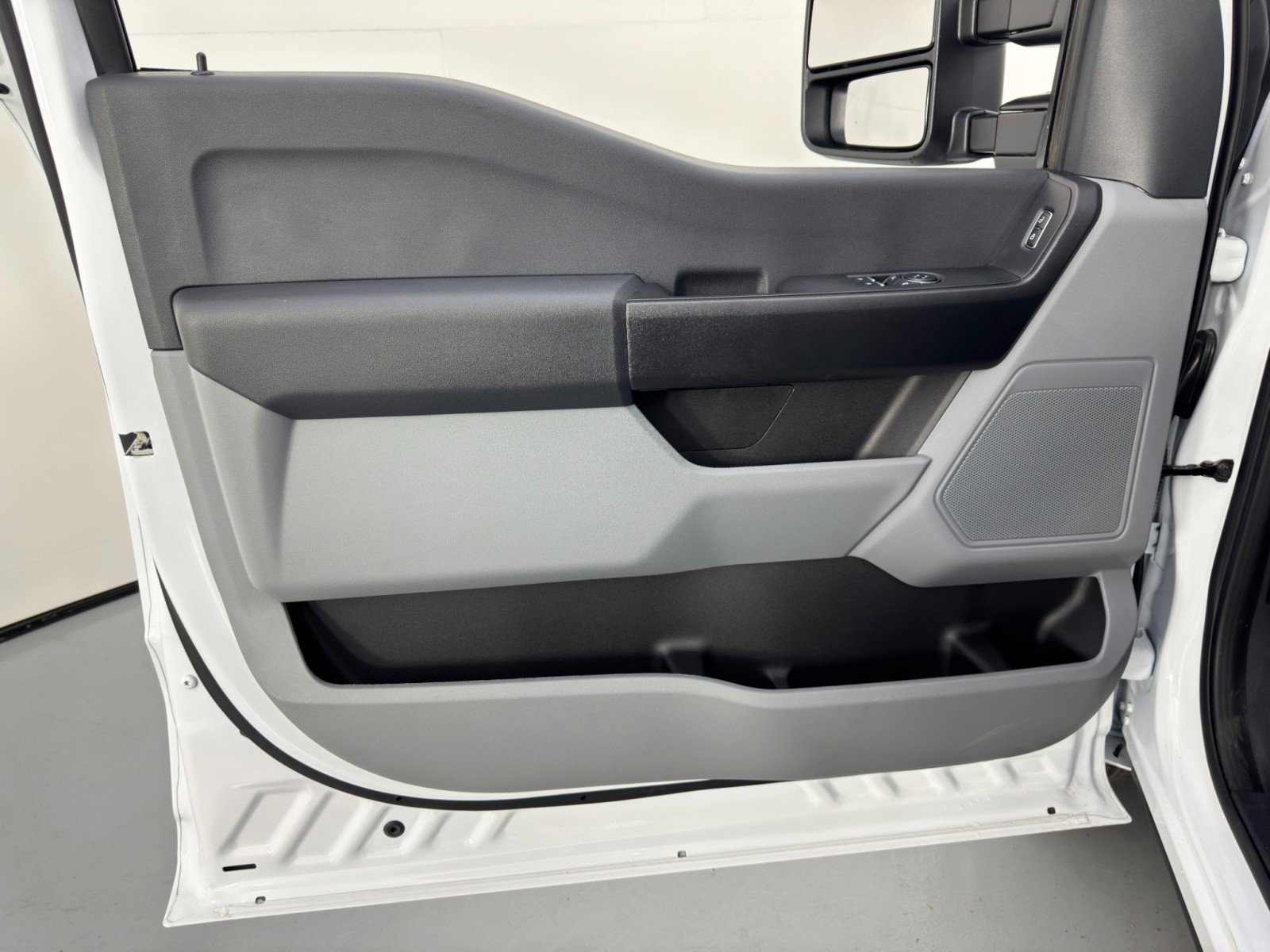 Used 2025 Ford F350 XL w/ XL Driver Assist Package image 31