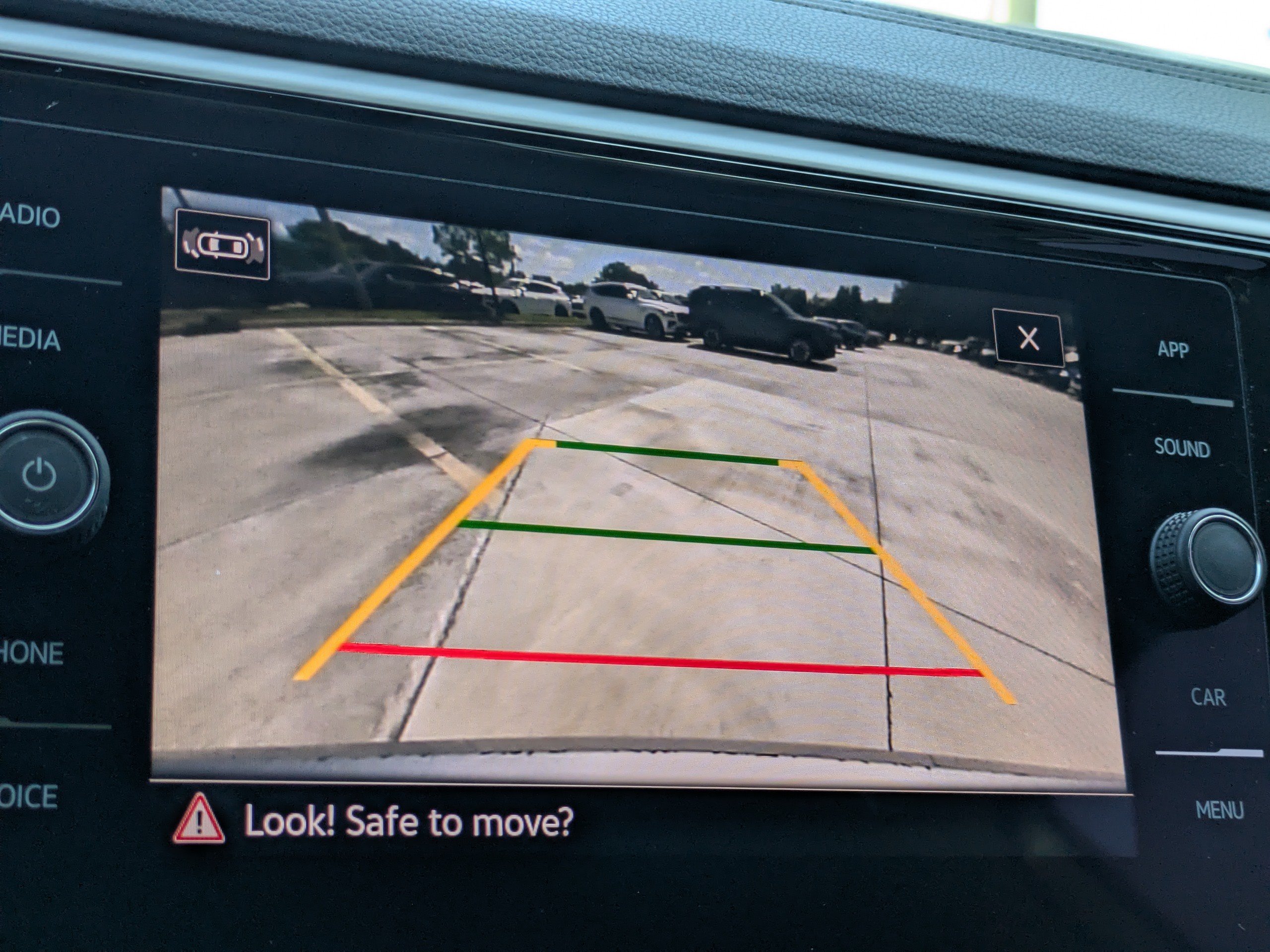 Used 2022 Volkswagen Atlas SE FWD image 22