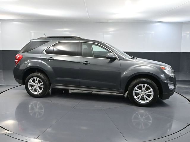 Used 2017 Chevrolet Equinox LT w/ Convenience Package image 3