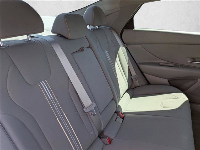 Used 2024 Hyundai Elantra SEL w/ Convenience Package FWD image 21