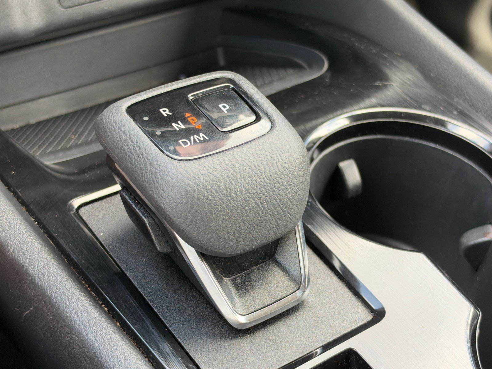 Used 2024 Nissan Rogue SV AWD/4WD image 31