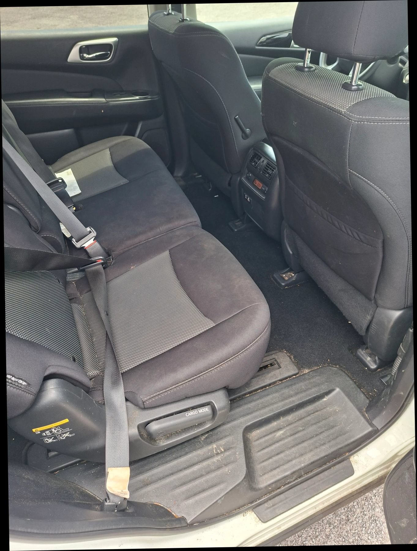 Used 2019 Nissan Pathfinder S AWD/4WD image 10