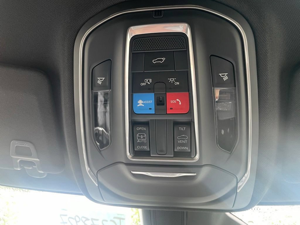 New 2026 Jeep Grand Cherokee Laredo X AWD/4WD image 20