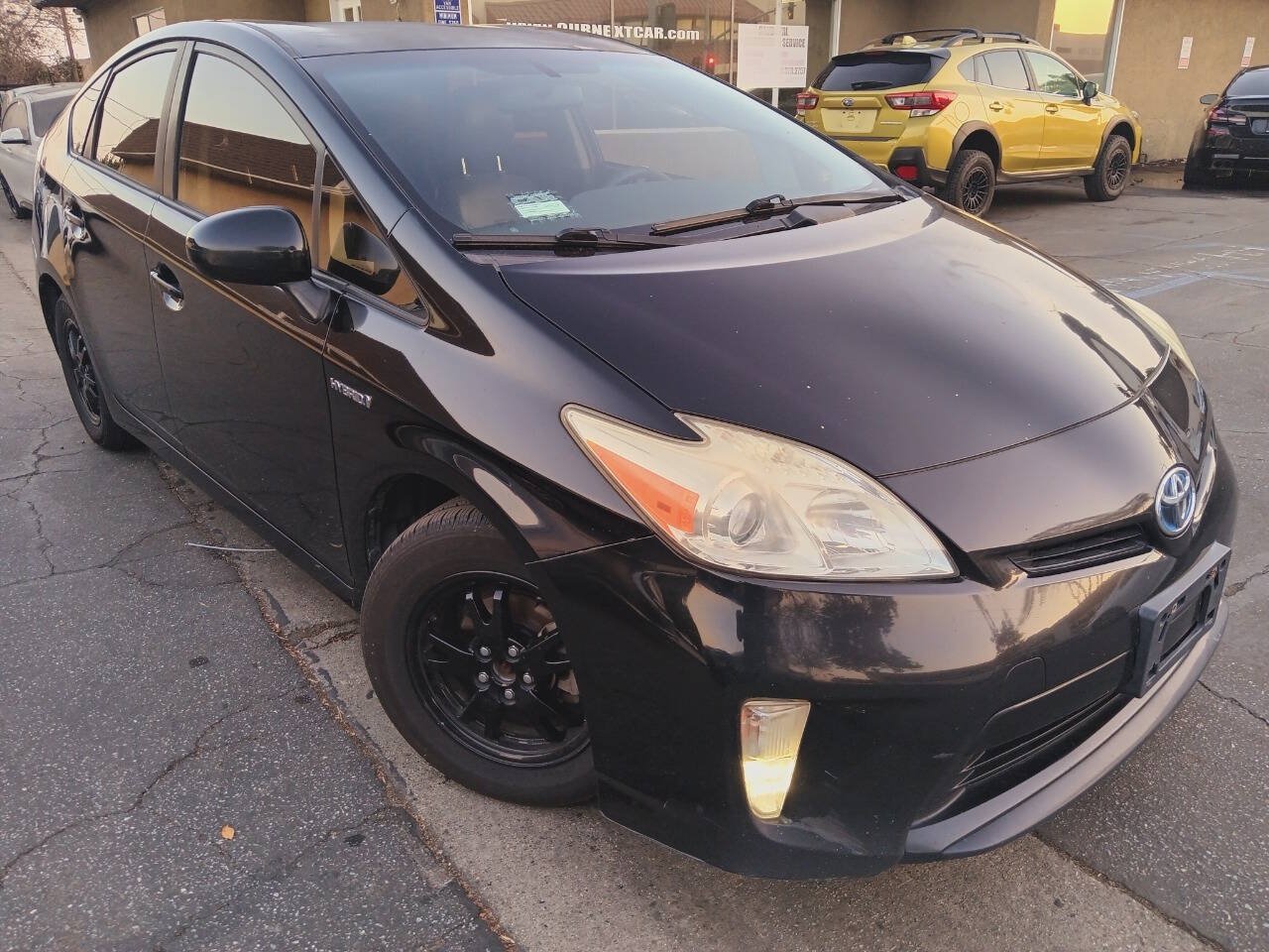 Used 2015 Toyota Prius Two FWD image 1