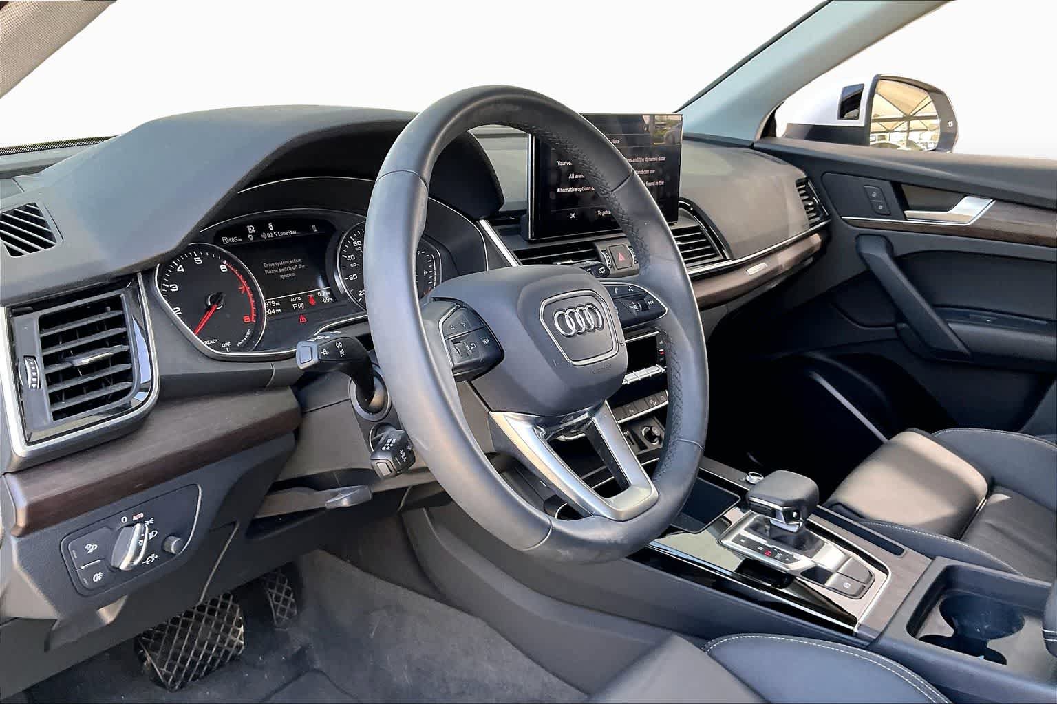 Used 2024 Audi Q5 2.0T Premium w/ Convenience Package AWD/4WD image 17