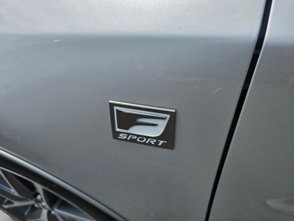 Used 2014 Lexus CT 200h w/ F Sport w/Nuluxe Interior FWD image 35