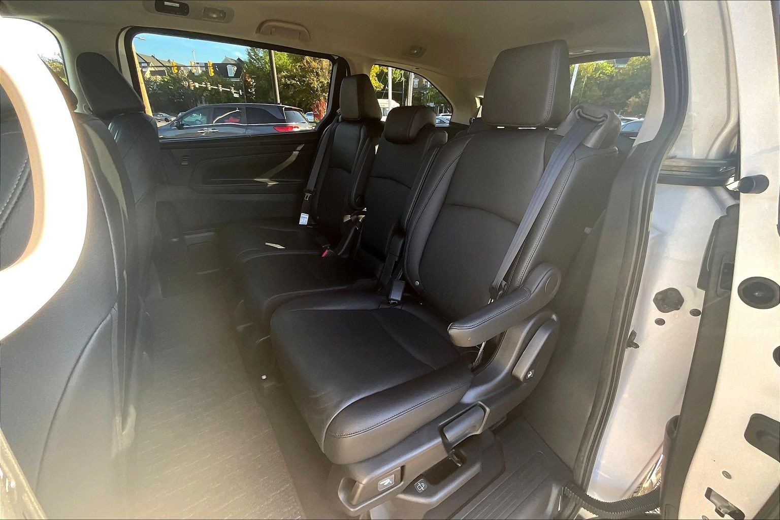 Certified 2025 Honda Odyssey EX-L image 27