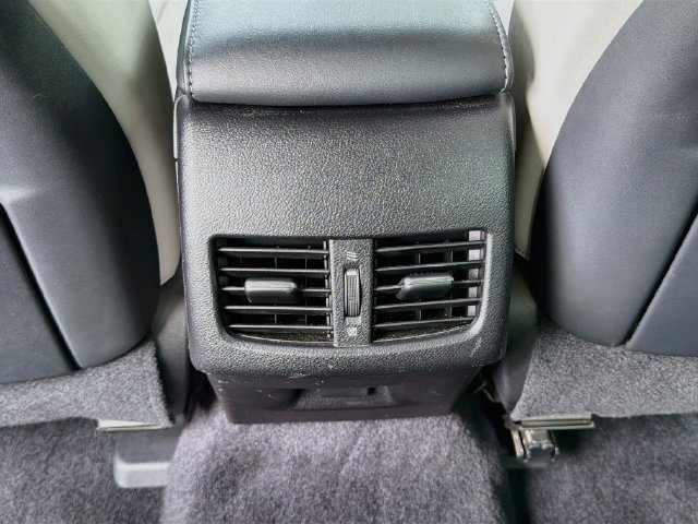 Used 2015 Lexus ES 350 w/ Premium Package FWD image 19