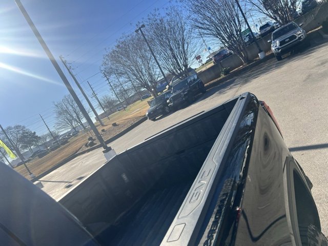 Used 2022 GMC Sierra 1500 AT4 w/ AT4 Premium Package image 14