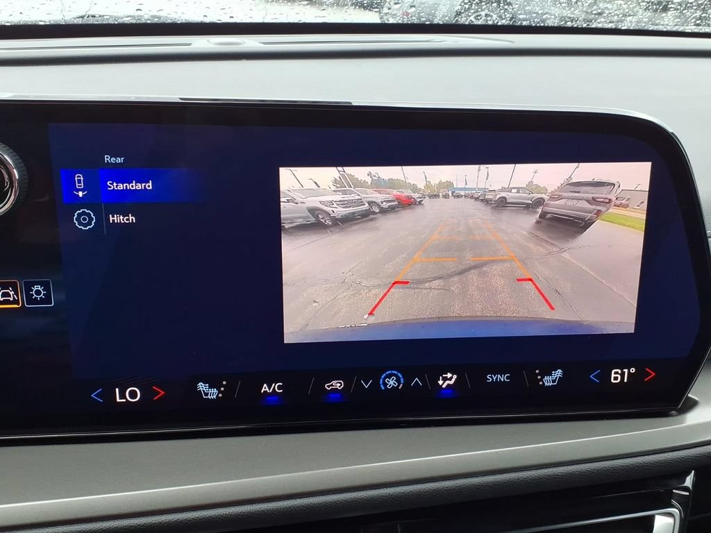 Used 2026 Chevrolet Traverse LT AWD/4WD image 16