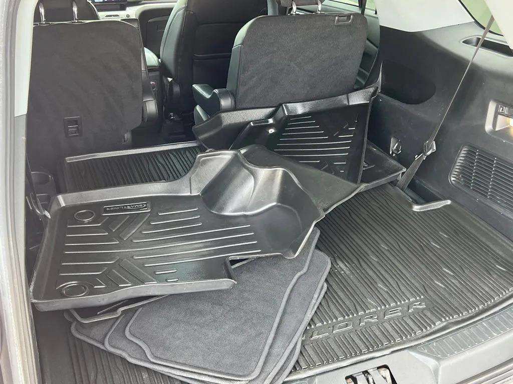 Used 2022 Ford Explorer XLT w/ Equipment Group 202A AWD/4WD image 15