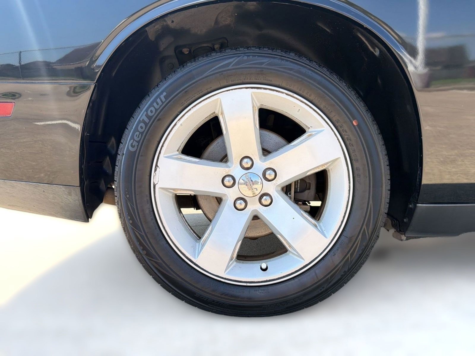 Used 2014 Dodge Challenger SXT RWD image 27