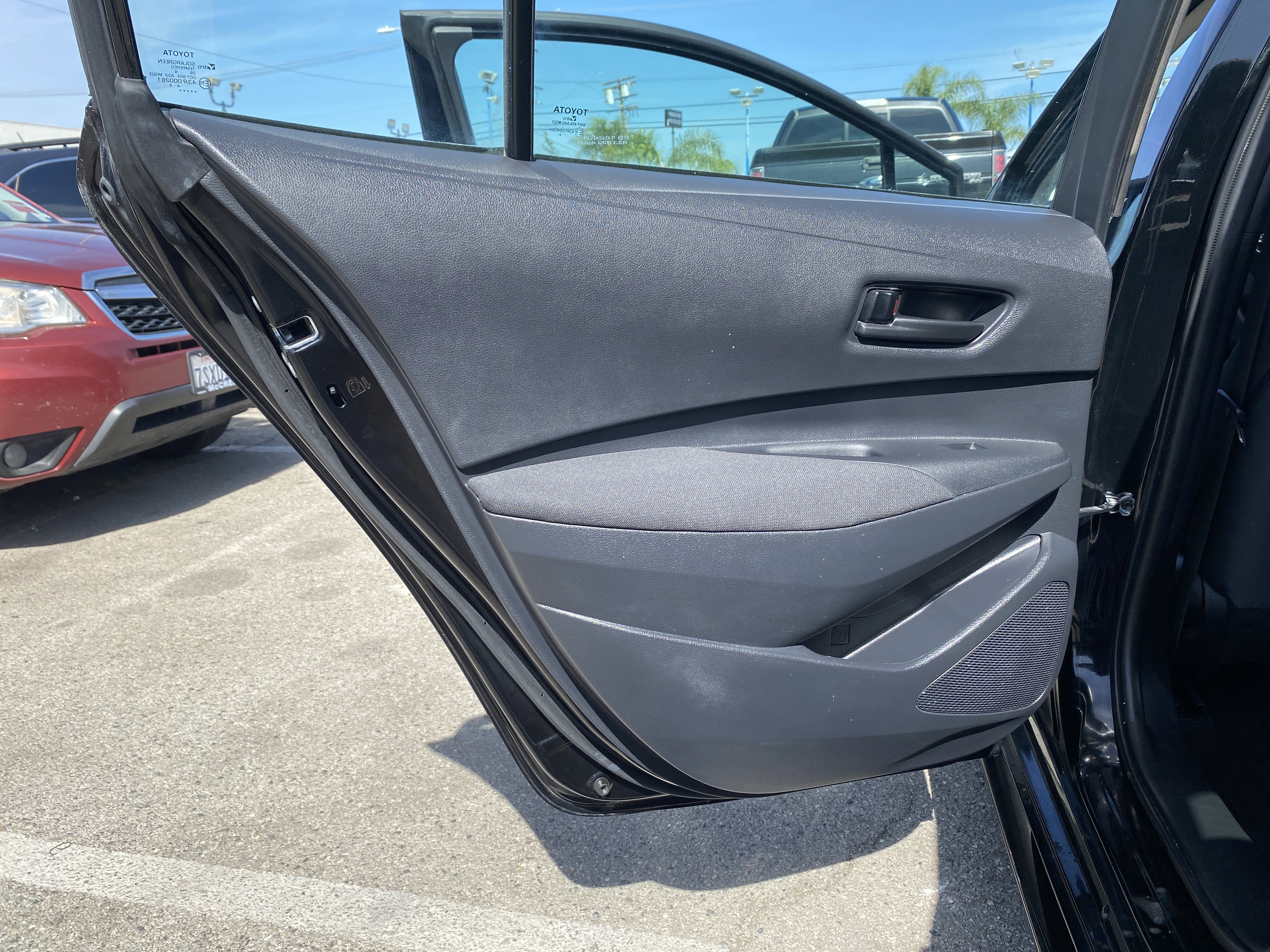 Used 2025 Toyota Corolla LE image 19