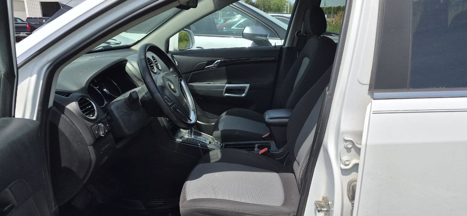 Used 2013 Chevrolet Captiva Sport LS FWD image 6