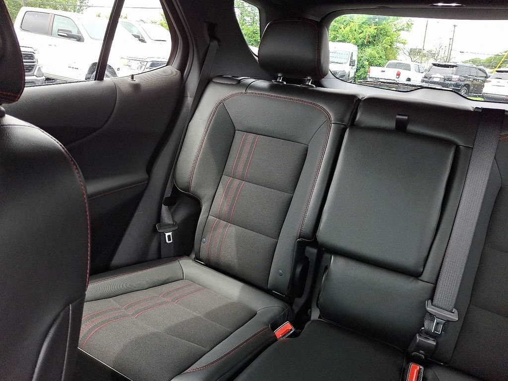 Used 2022 Chevrolet Equinox RS FWD image 19